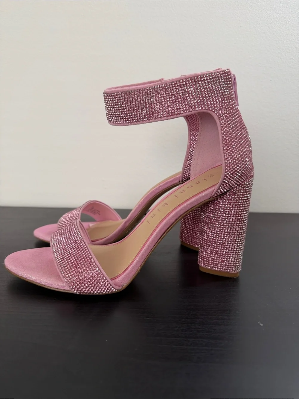 Gianni Bini eye catching